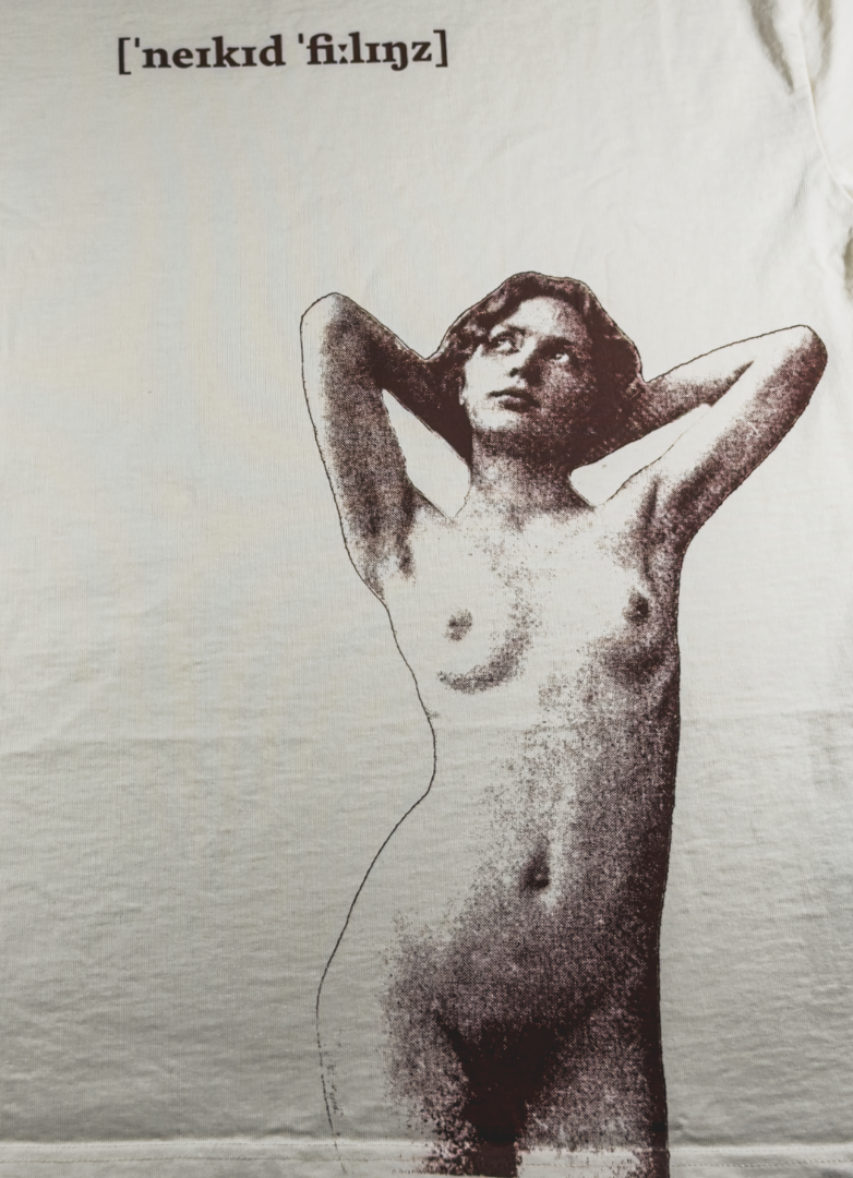 naked feelings / oversized t-shirt